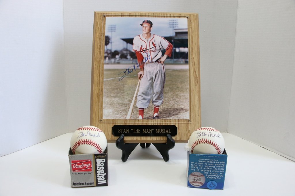 MLB Stan "The Man" Musial Autograph Collection (1 of 6)