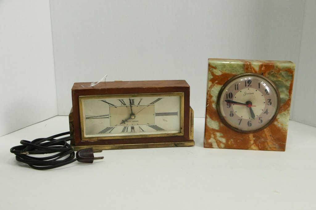 Vintage Sessions & Seth Thomas Desk Clocks (1 of 7)