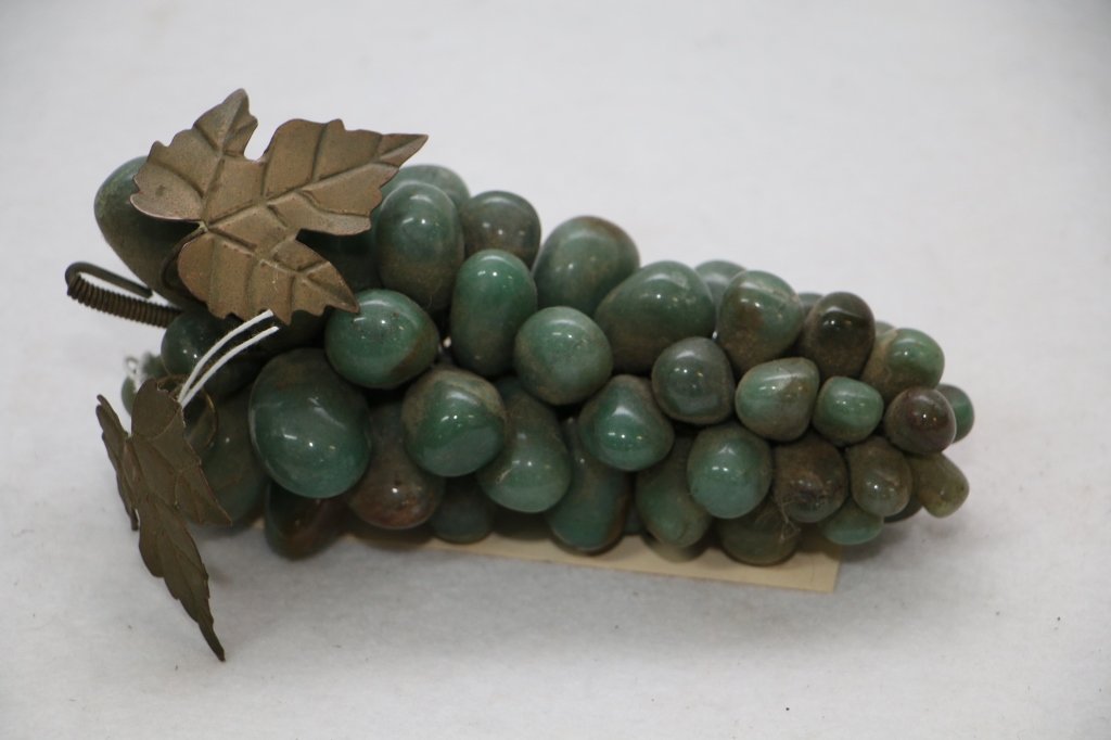 Decorative Polished Jade and Brass Grape Cluster (1 of 3)
