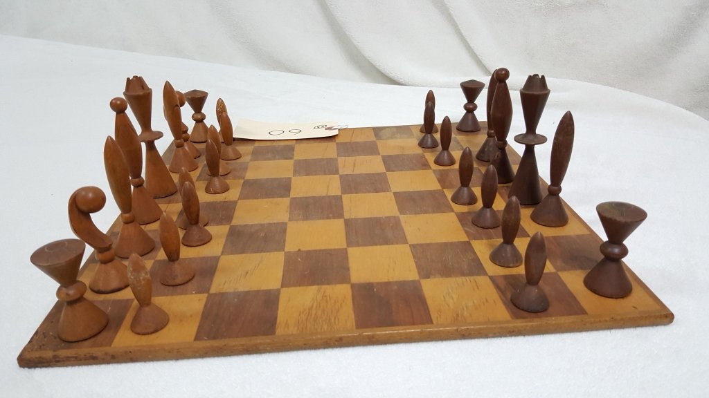 Arthur Elliott, "Space Age" chess set, by Anri (1 of 8)