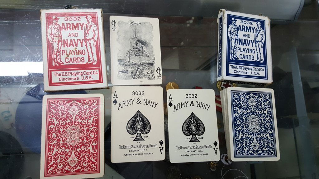 Army & Navy vintage poker cards,clay chips & rack (1 of 6)
