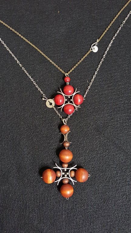 Two Kaija Aarikka Finland designer necklaces. (1 of 3)