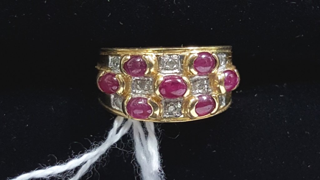 Vintage 14K Gold, Diamond and Ruby Ring. (1 of 3)