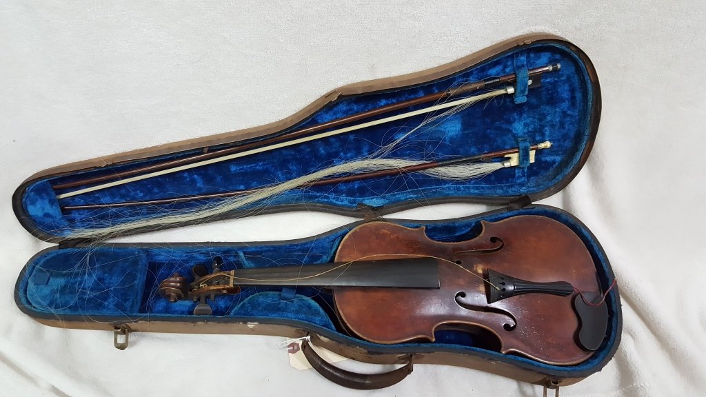 Antique Violin: Comes with two bows. Wooden case As is