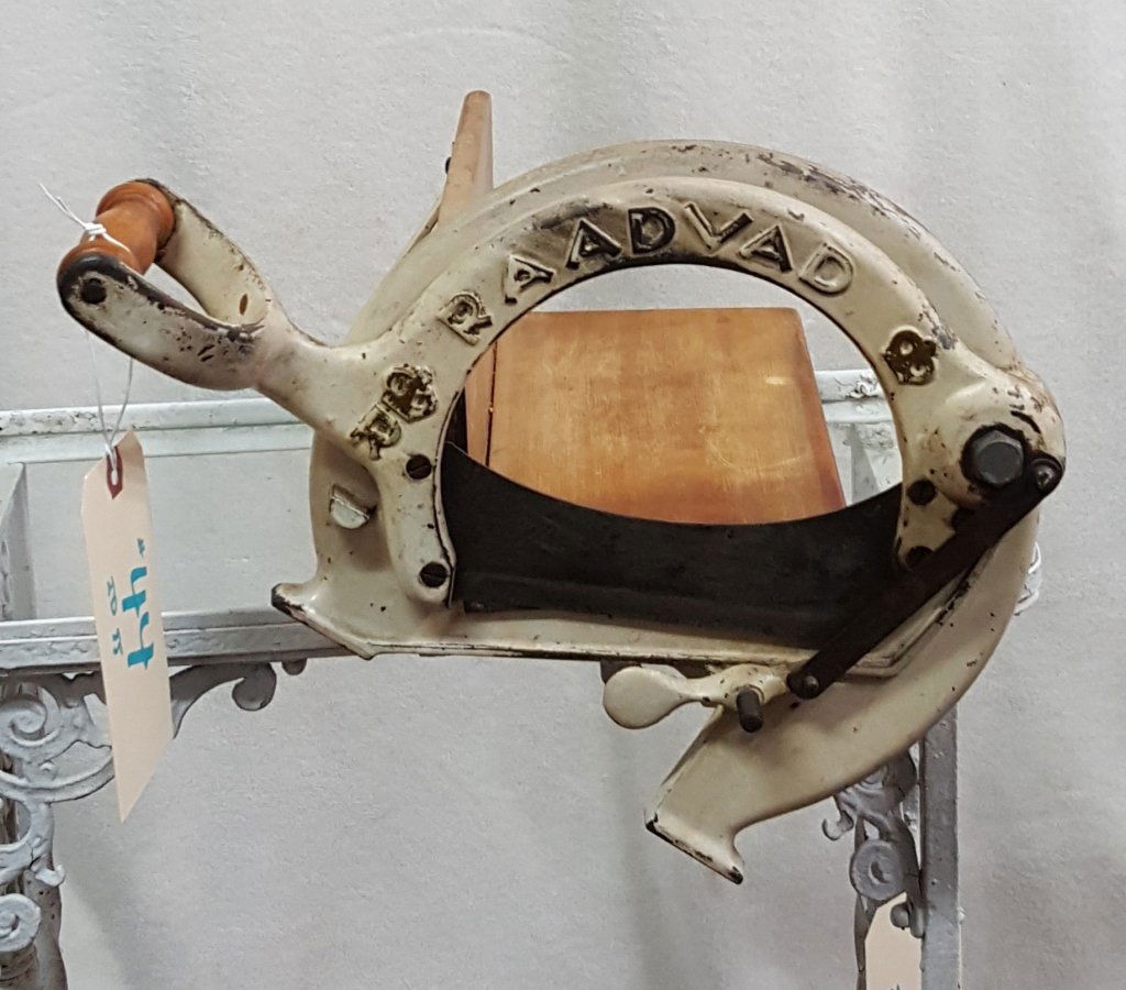 A Raadvad Bread Slicer (1 of 4)