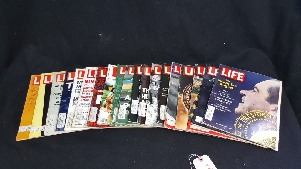 Vintage Life Magazine Lot. (1 of 1)