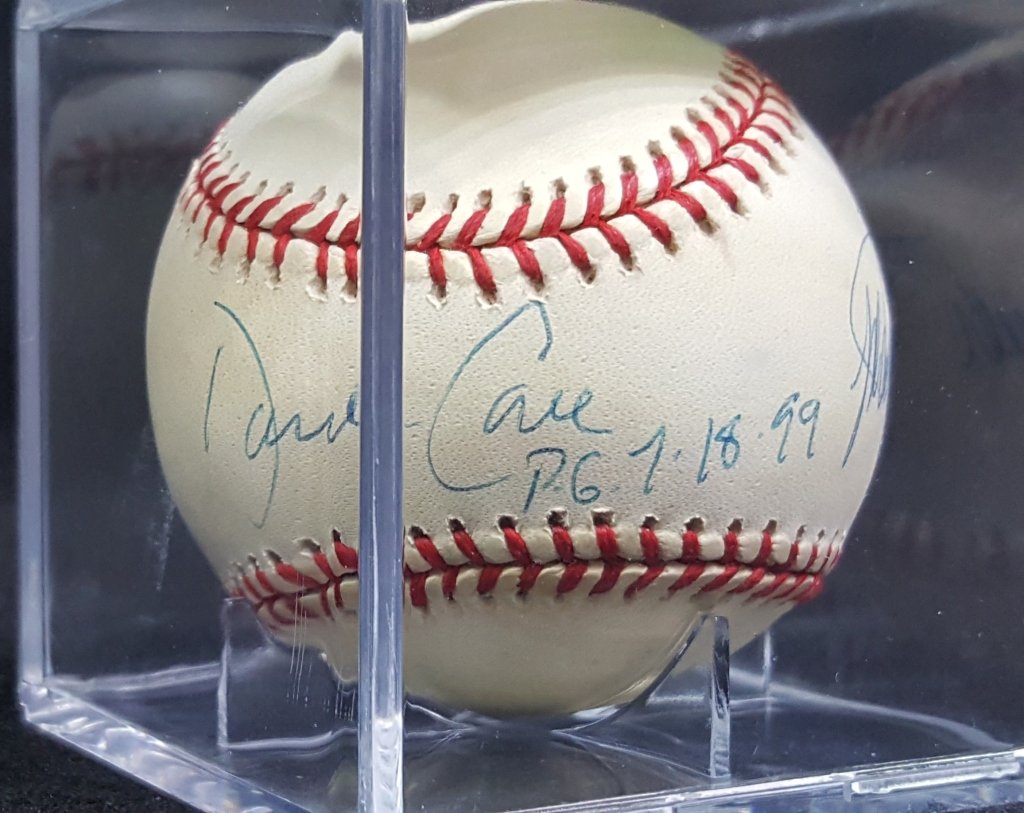 NY Yankees David Cone, Signed Perfect Game Ball: From the estate collection of a life long New York Yankees Fan. Signed David Cone, signed Official Major League Baseball PG "PG 7-18-99". Along with Chuck Knoblauch signature.