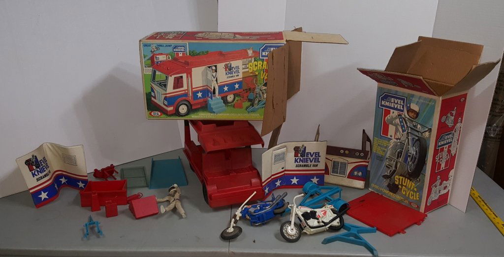 Evel Knievel Ideal Toy Lot (1 of 4)