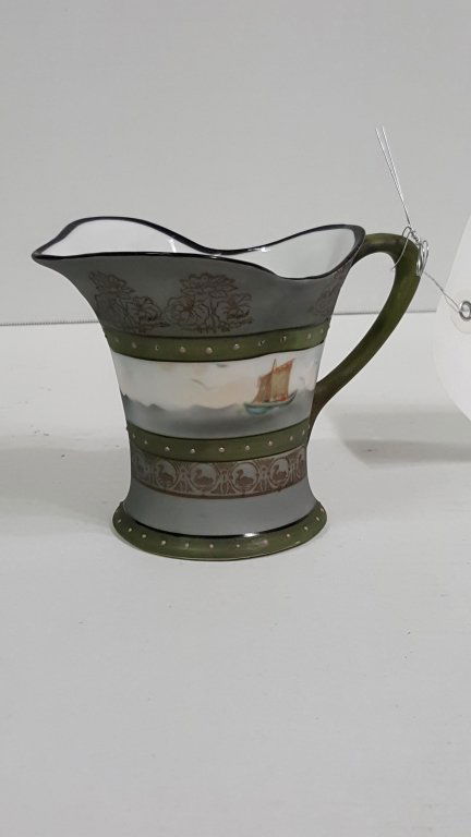 A Royal Bayreuth creamer (1 of 2)