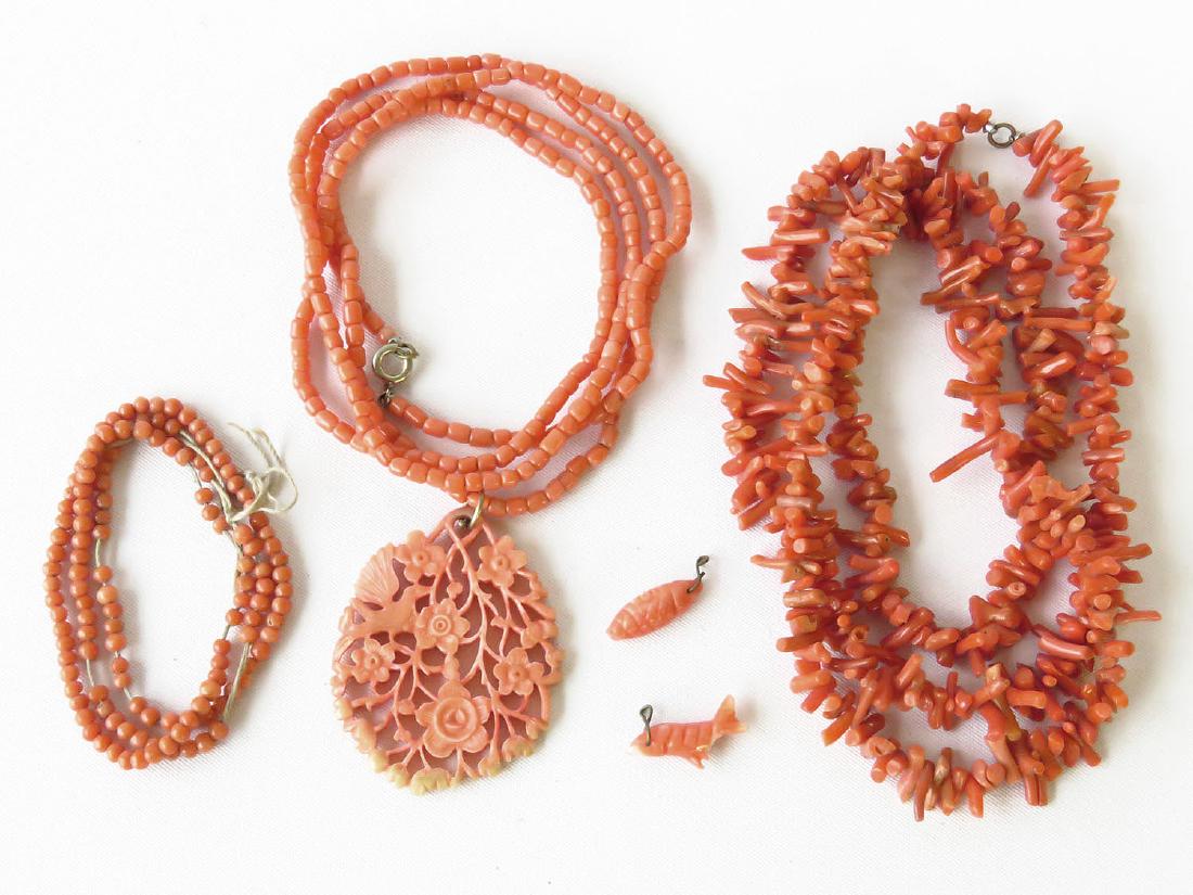 LOT ASSORTED ART DECO CARVED CORAL NECKLACES C. 1920 (1 of 2)