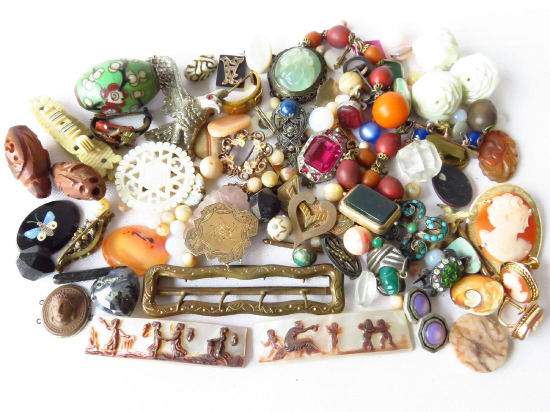 ASST VICTORIAN/ART DECO CARVED HARDSTONES 19/20TH C. (1 of 5)