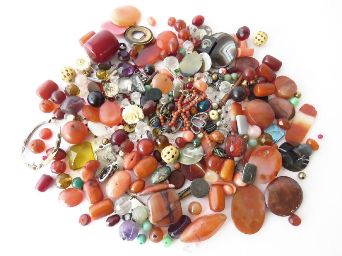 ASST VICTORIAN/ART DECO JEWELRY BEADS, AGATE, AMBER, (1 of 3)