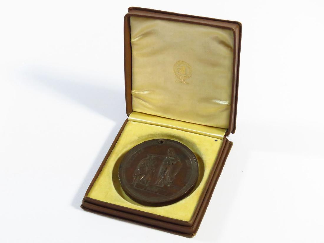 J. TRUMBULL BRONZE AMERICAN ART UNION MEDAL 1849: JOHN TRUMBULL BRONZE AMERICAN ART UNION MEDAL 1849 D. 2 1/2"