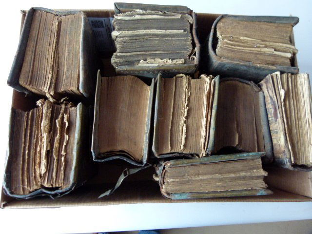 BOOK LOT EARLY LEATHERBOUND RELIGIOUS VOLUMES (1 of 7)