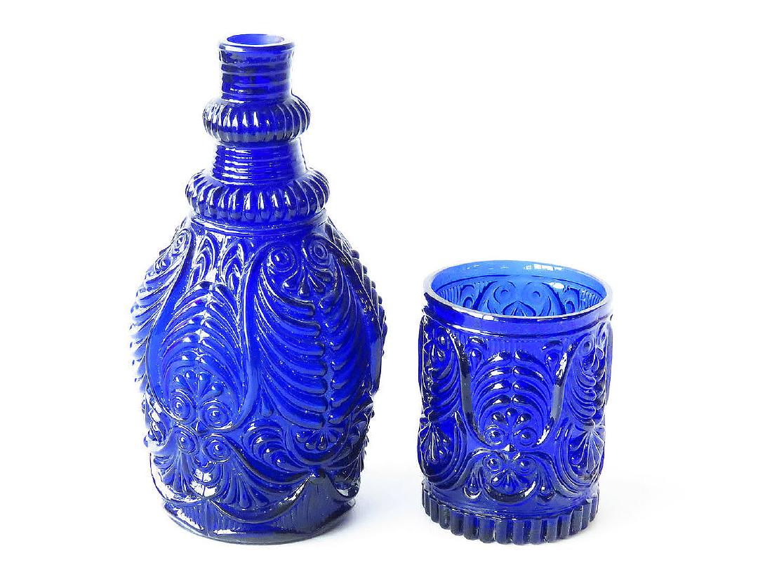 LOT (2) FINE COBALT BOTTLE & TUMBLER 19TH C. (1 of 4)