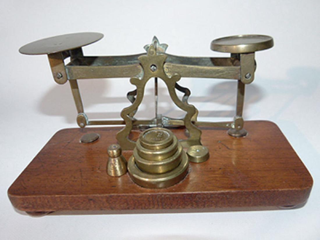 EARLY BRASS/WALNUT POSTAGE SCALE 19TH C. (1 of 6)