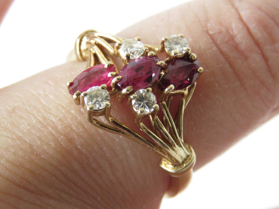 MODERN 14K Y.GOLD/DIAMOND/RUBY COCKTAIL RING (1 of 3)
