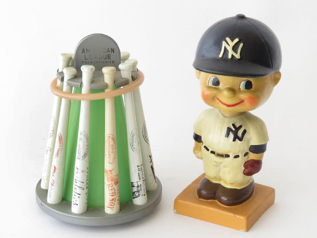 2 INCL. NY YANKEE BOBBLE HEAD/AM. LEAGUE BAT BANK (1 of 4)