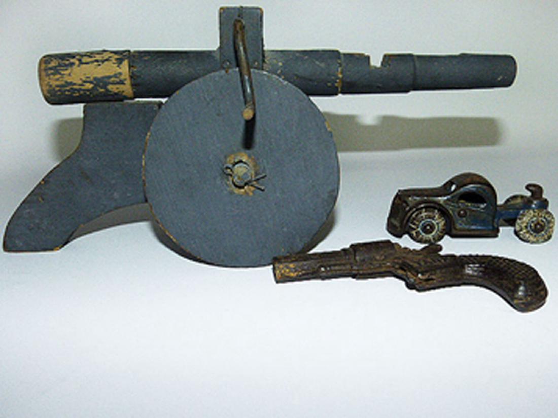 LOT (3) VINTAGE TOYS INCL. YANK CAP GUN: LOT (3) VINTAGE TOYS INCL. YANK CAP GUN