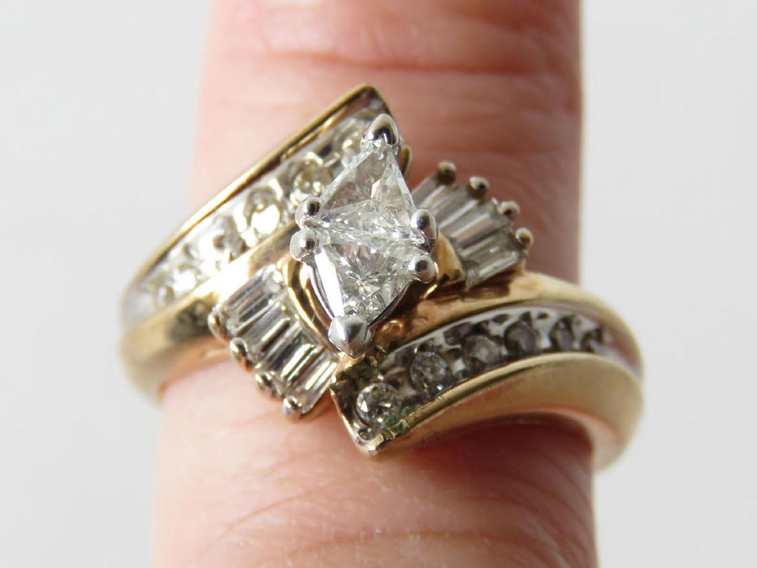 MODERN 14K Y. GOLD/DIAMOND ENGAGEMENT RING: MODERN 14KT YELLOW GOLD/DIAMOND ENGAGEMENT RING APPROX. 1 CT. TW, WEIGHT 2.4 GR. SIZE 4 1/2