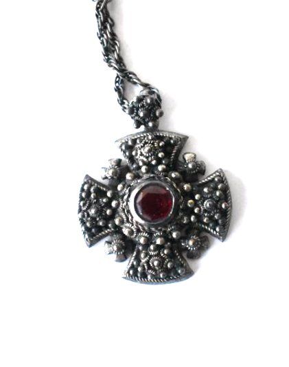 VICTORIAN STYLE STERLING/RUBY NECKLACE (1 of 6)