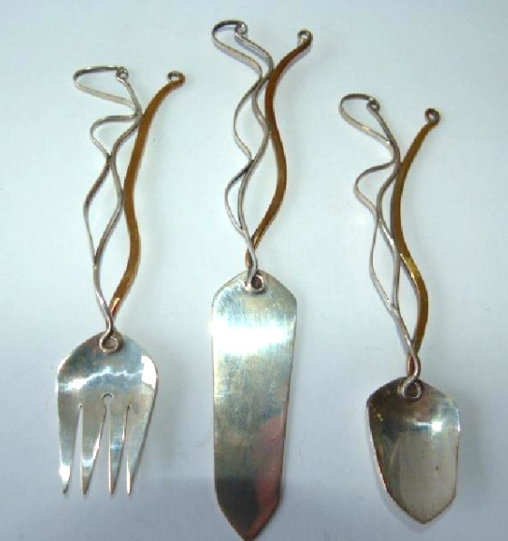 MODERN STERLING/BRASS CHILDS FLATWARE SET, 20TH C. (1 of 7)