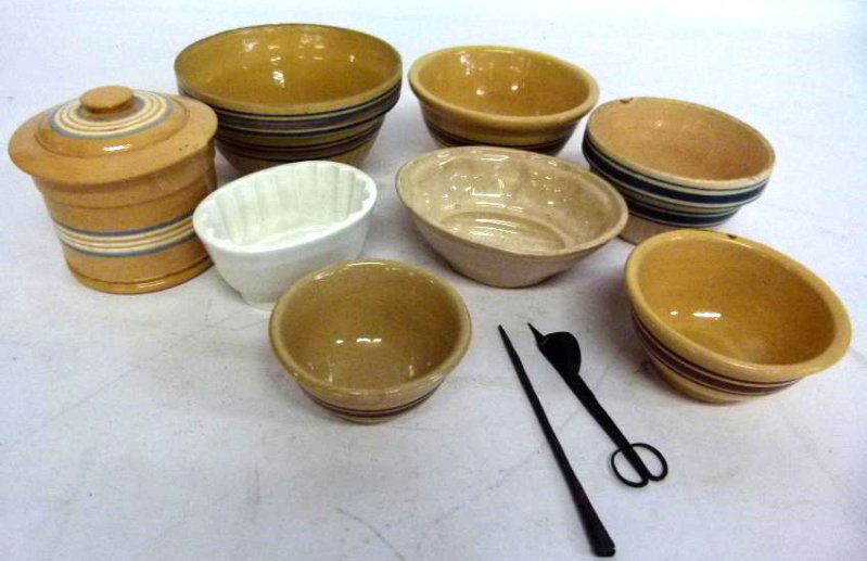 LOT ASSORTED YELLOWARE BOWLS/MOLDS 19TH C. (1 of 3)