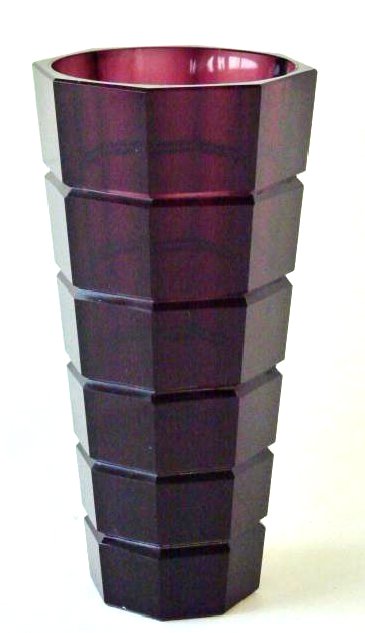 MODERN AMETHYST ART GLASS VASE C. 1940 (1 of 2)