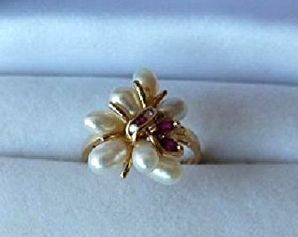 CONTEMPORARY 14KT YELLOW GOLD/DIAMOND/RUBY RING (1 of 3)