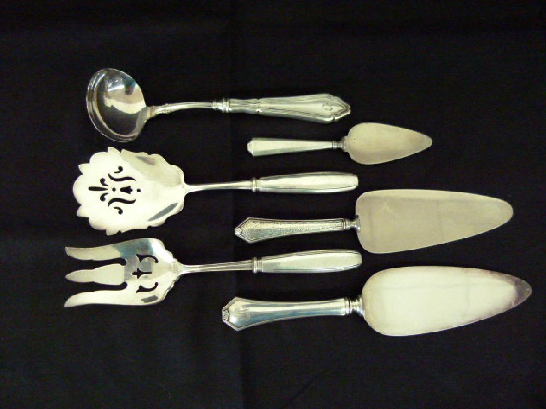 LOT ASSORTED STERLING HANDLED SERVING PCS. (1 of 5)