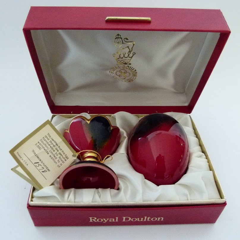 ROYAL DOULTON FLAMBE EGG (MIB) #1578/3500, C. 1980: ROYAL DOULTON FLAMBE EGG (MIB) #1578/3500, C. 1980
