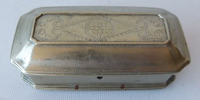 REGENCY GERMAN SILVER SNUFF CASKET 18TH C.: REGENCY GERMAN SILVER SNUFF CASKET 18TH C. H. 1 1/2" L. 4"