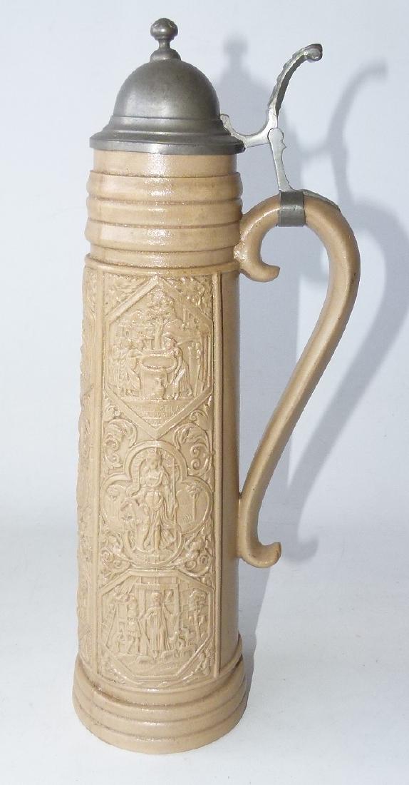 EARLY GERMAN GOTHIC PATTERN FLAGON, 18/19TH C.: EARLY GERMAN GOTHIC PATTERN FLAGON, 18/19TH C. H. 15"