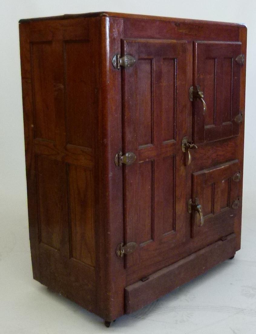 BOHN SYPHON REFRIGERATOR/OAK ICE BOX (1 of 15)