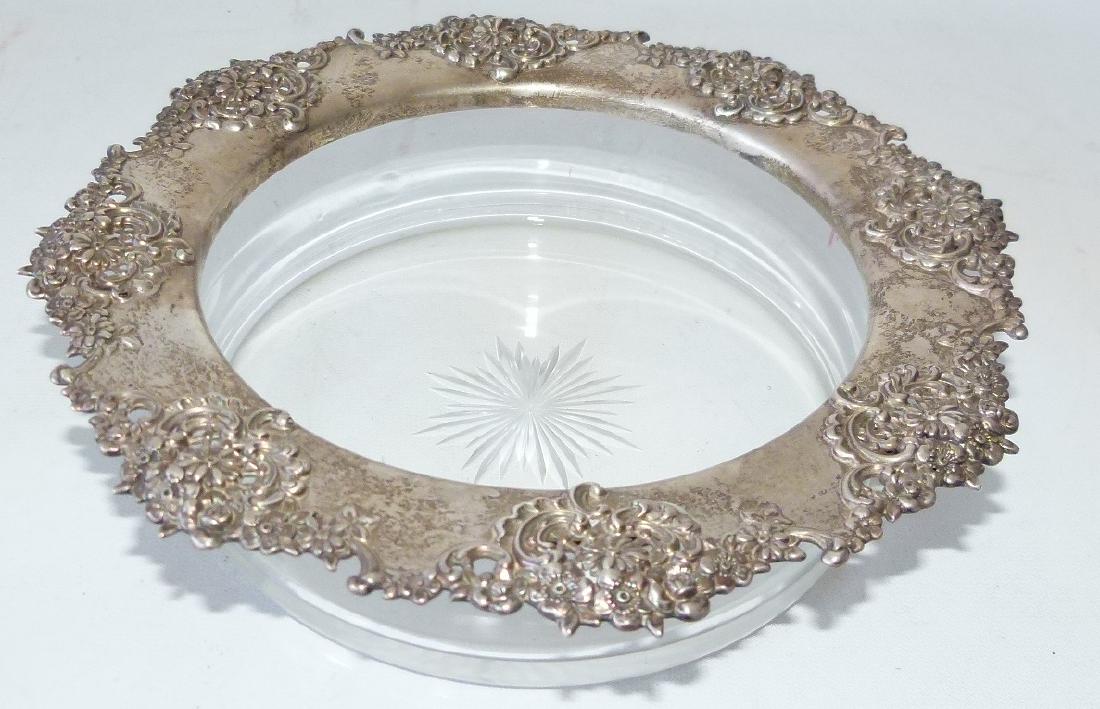 RARE TIFFANY & CO. MAKERS STERLING/CRYSTAL: RARE TIFFANY & CO. MAKERS CHRYSANTHEMUM STERLING/CRYSTAL MAGNUM CHAMPAGNE COASTER, C. 1900, H. 2 1/2" D. 9"