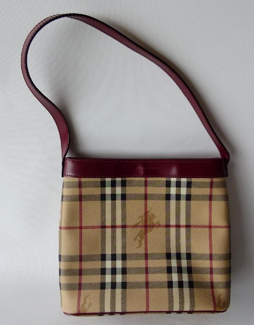 CONTEMPORARY BURBERRY HAND BAG (1 of 7)