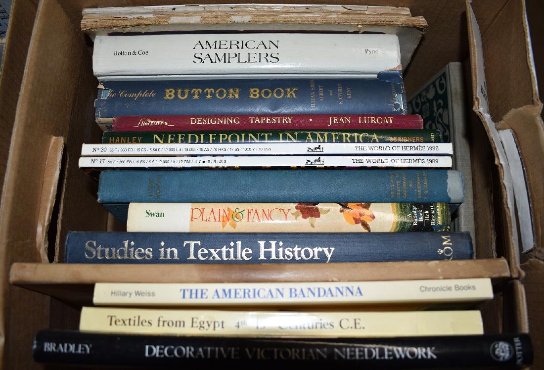 BOX LOT ASSORTED VOLUMES ART REFERENCE (1 of 4)