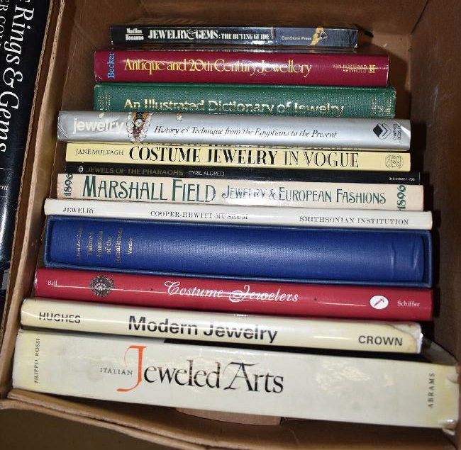 BOX LOT ASSORT VOLS. GOLD/SILVER/ JEWELRY (1 of 4)