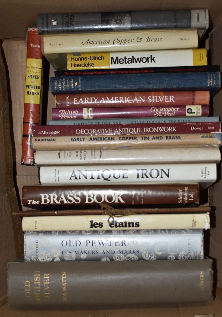 BOX LOT ASSORTED VOLUMES SILVER/MIXED METAL ART (1 of 7)