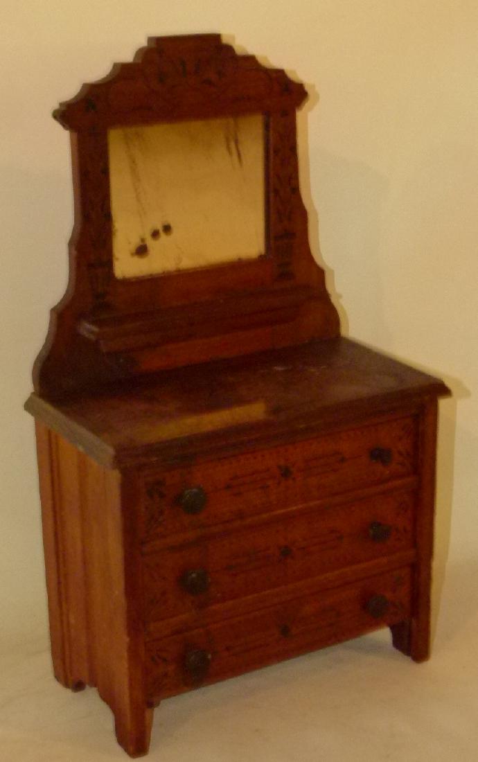VICTORIAN CHILDS DOLL DRESSER (1 of 13)