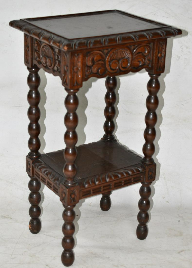 RENAISSANCE REVIVAL STYLE OCCASIONAL TABLE (1 of 5)