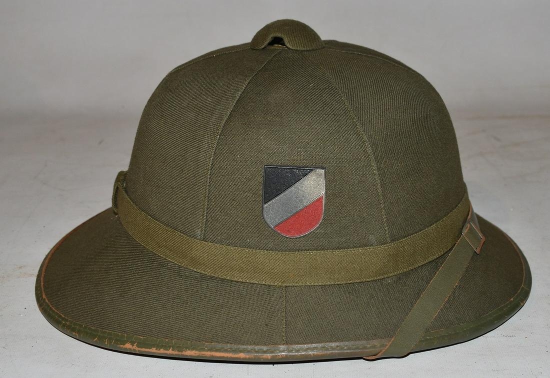 WWII GERMAN PITH HELMET #57-6613 1942 (1 of 6)