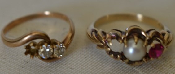 (2) DECO 10/14KT Y. GOLD, DIA, RUBY & PEARL RINGS (1 of 6)