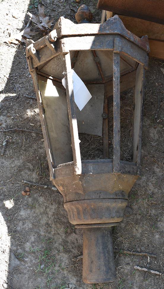 VICTORIAN LAMP POST CAST IRON LAMP, 19TH C. (1 of 2)