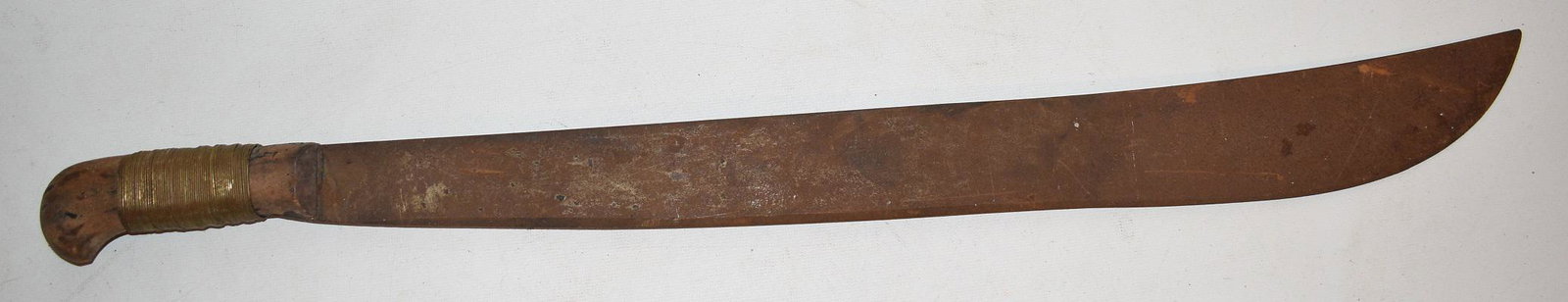 ILYA TOLSTOY'S JUNGLE MACHETE, C. 1940: ILYA TOLSTOY'S JUNGLE MACHETE, C. 1940 L. 27" (NOTARIZED DOCUMENT FROM THE ESTATE OF ILYA TOLSTOY)