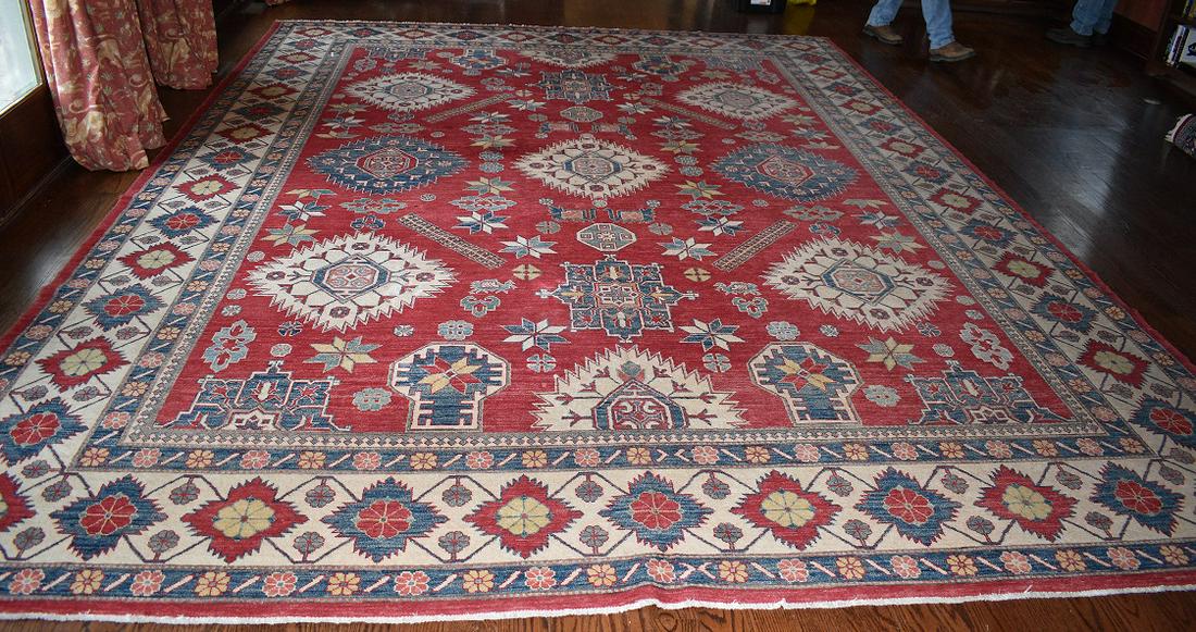 CONTEMPORARY ORIENTAL CARPET OUSHAK PATTERN (1 of 7)