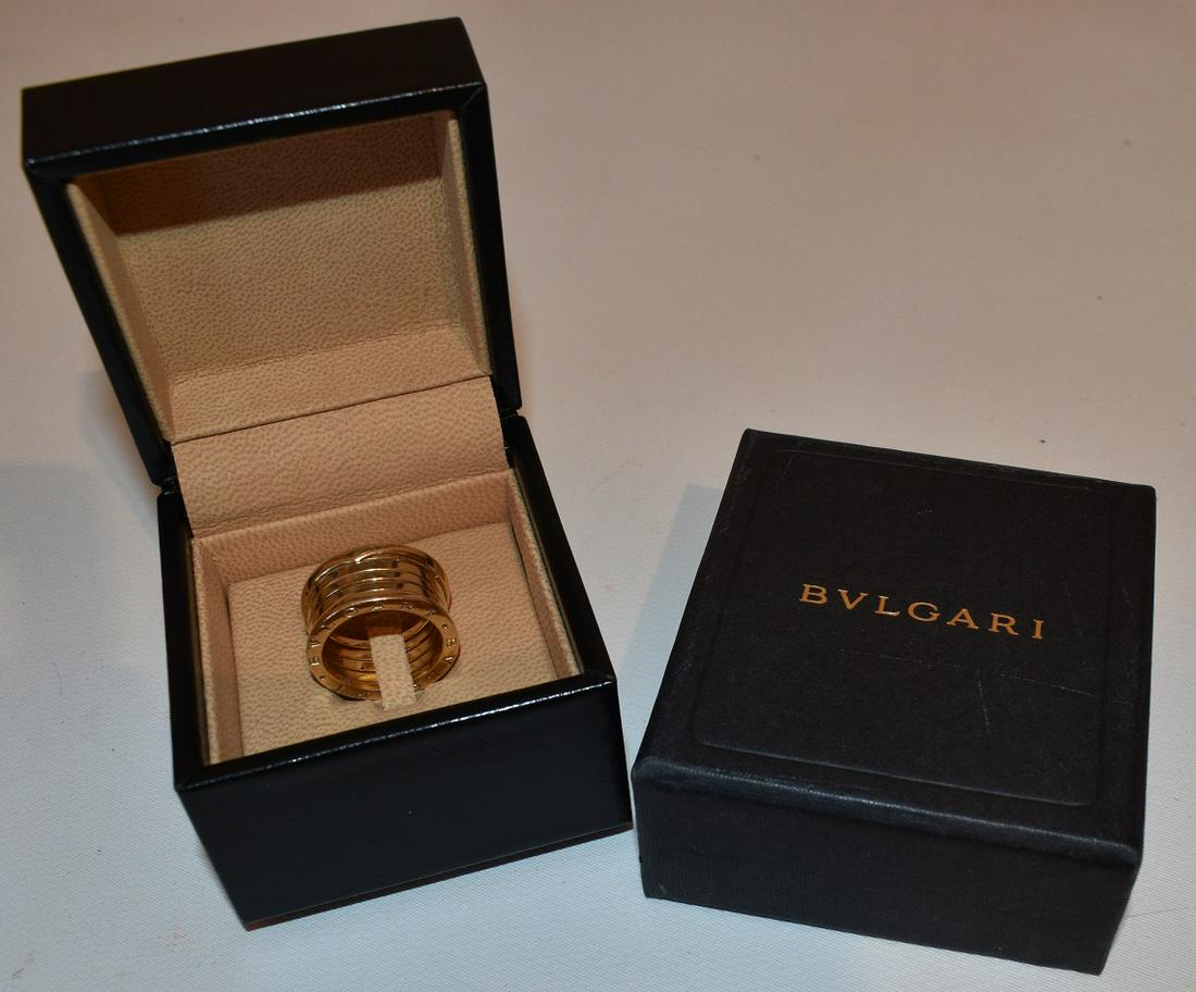 BVLGARI 18KT YELLOW GOLD (TUBULAR STYLE) RING, C. 1980: BVLGARI 18KT YELLOW GOLD (TUBULAR STYLE) RING, C. 1980, WEIGHT 12.9 GRAMS, SIZE 6 1/2