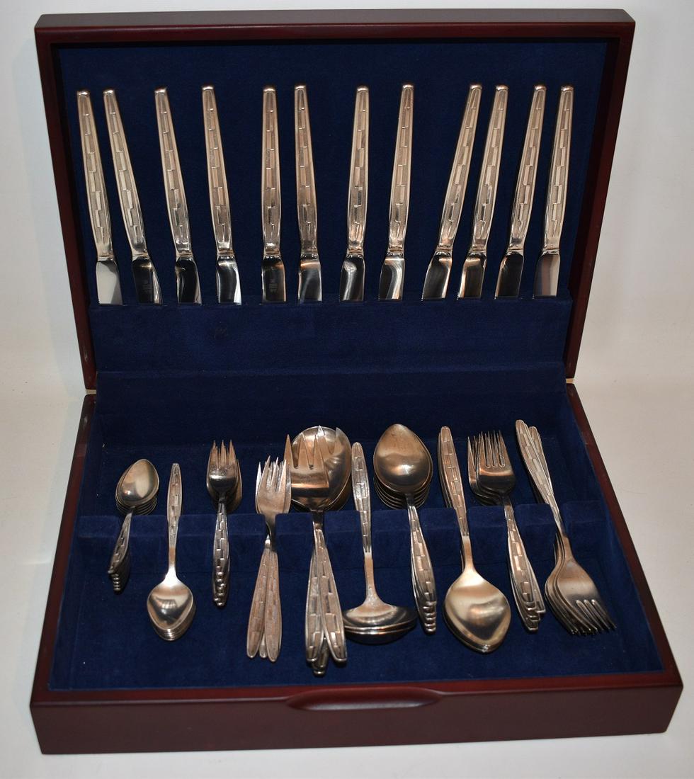 SERVICE (12) 5 PC PL. SETTING CARL MERTENS S/P FLATWARE (1 of 15)