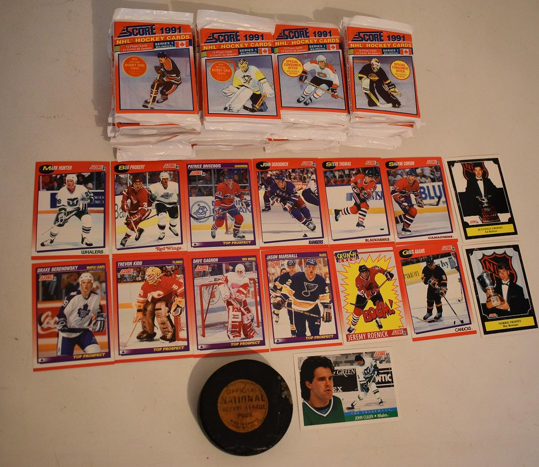 LOT 1991 SERIES 1 SCORE HOCKEY CARDS W/ 1960'S PUCK: LARGE LOT 1991 SERIES 1 SCORE HOCKEY CARDS W/ 1960'S HOCKEY PUCK