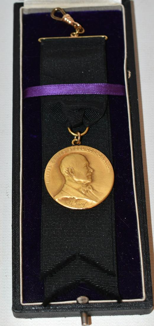 RARE 14KT WPA PRESENTATION MEDAL 50 YEARS SERVICE: RARE 14KT WPA PRESENTATION MEDAL 50 YEARS SERVICE JAMES A. FARRELL UNITED STATES STEEL CORPORATION, C. 1930/40, WEIGHT 28.2 GRAMS